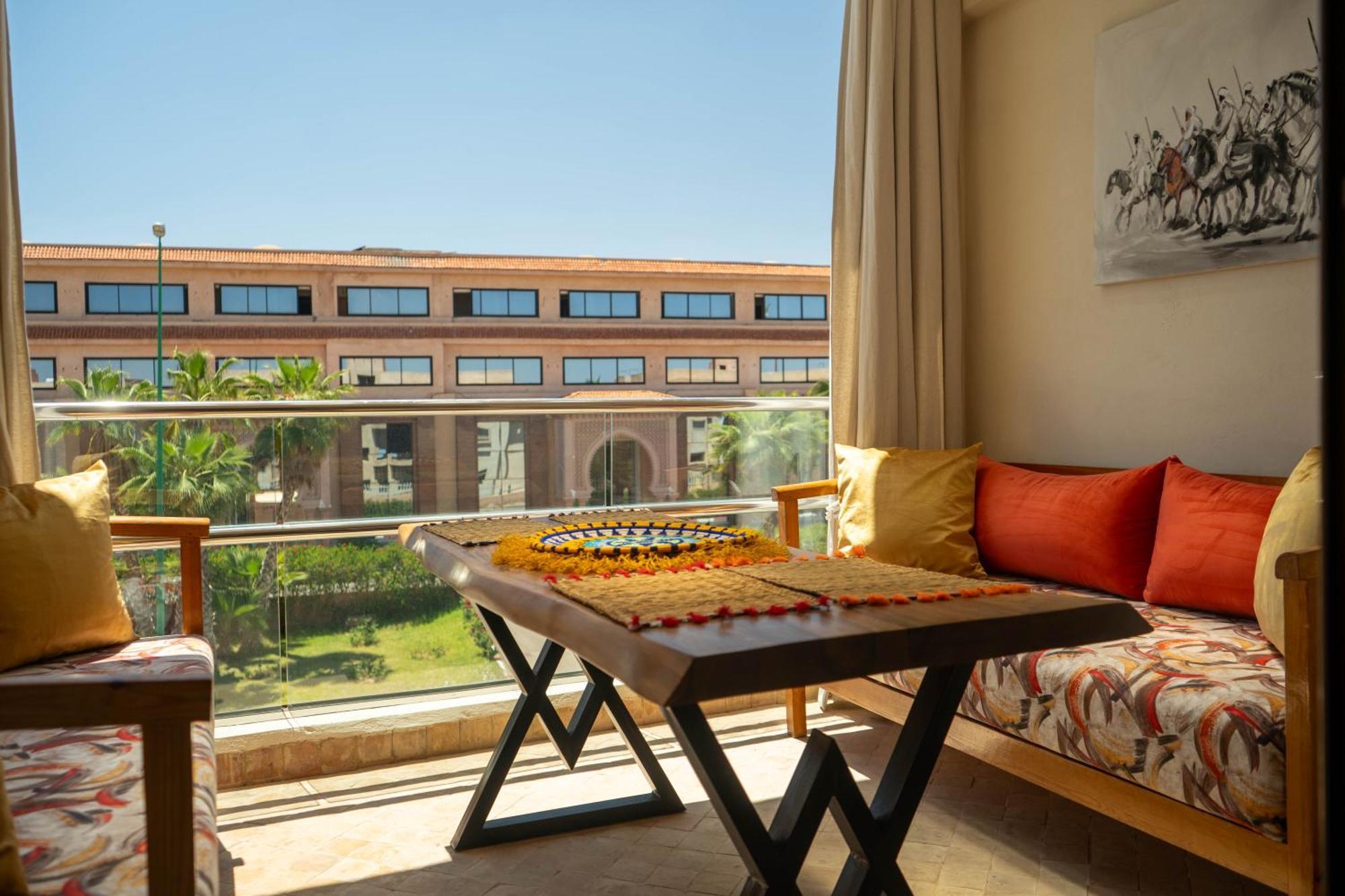 Magnifique Appartement Moderne De 2 Chambres Avec Piscine A 10 Min Du Centre De Marrakech Marrakesh Eksteriør billede
