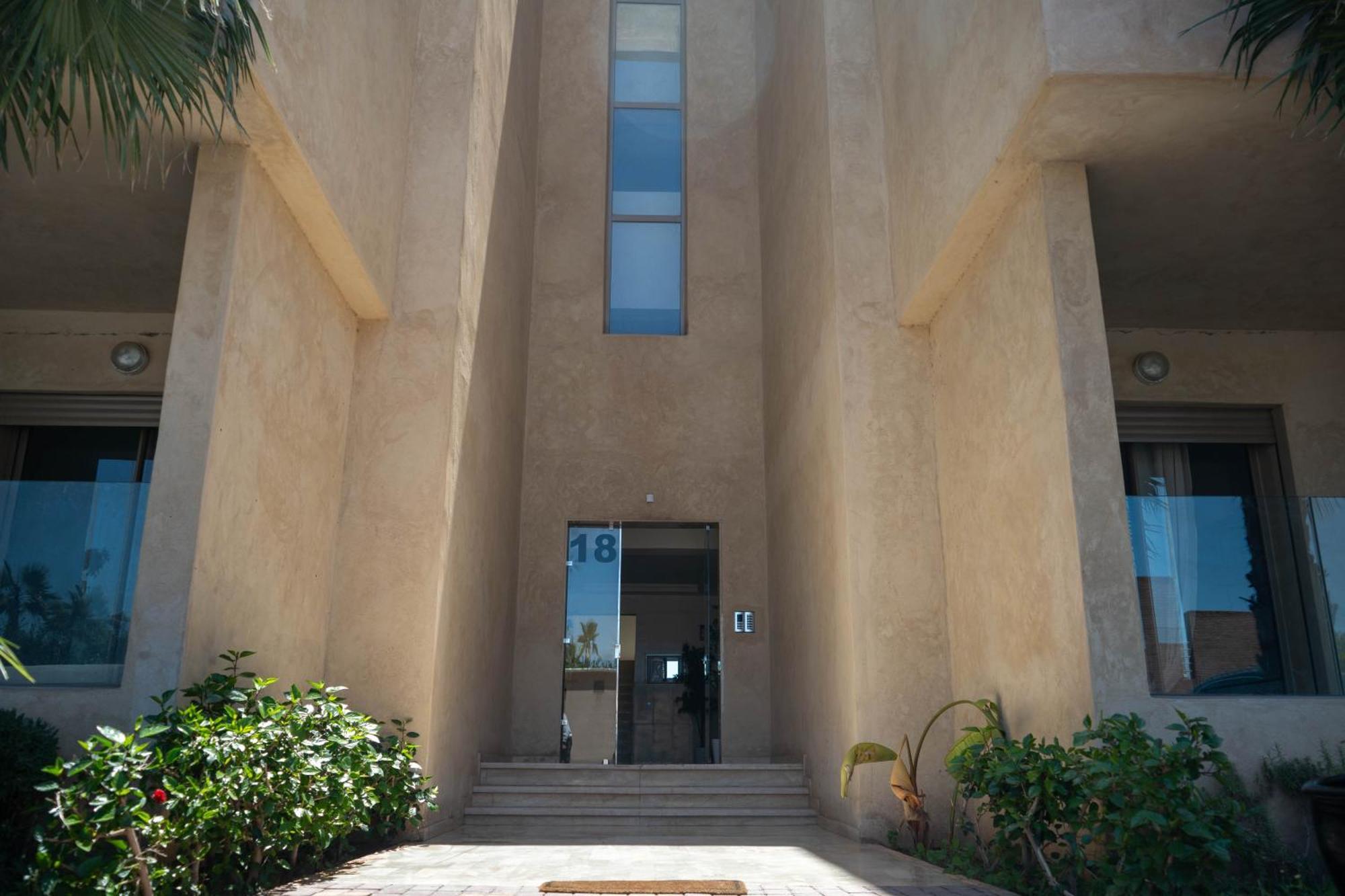 Magnifique Appartement Moderne De 2 Chambres Avec Piscine A 10 Min Du Centre De Marrakech Marrakesh Eksteriør billede